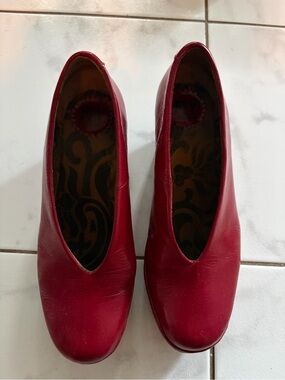 Fly London Yaz Red Leather Wedge Pump women’s EU size 39 or US size 8.5